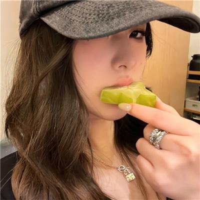 明天、我会成为谁的女友
